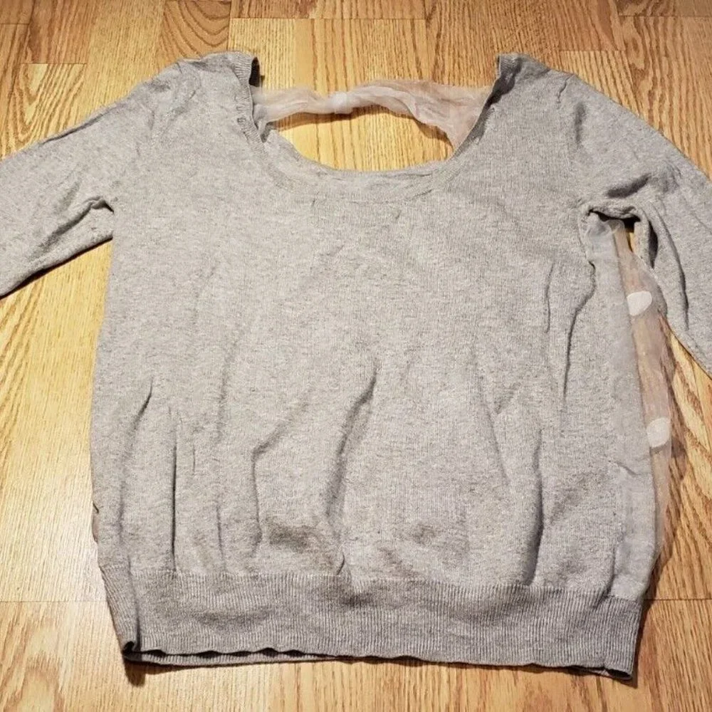 Lauren Conrad Women's Sweater  Size: Medium